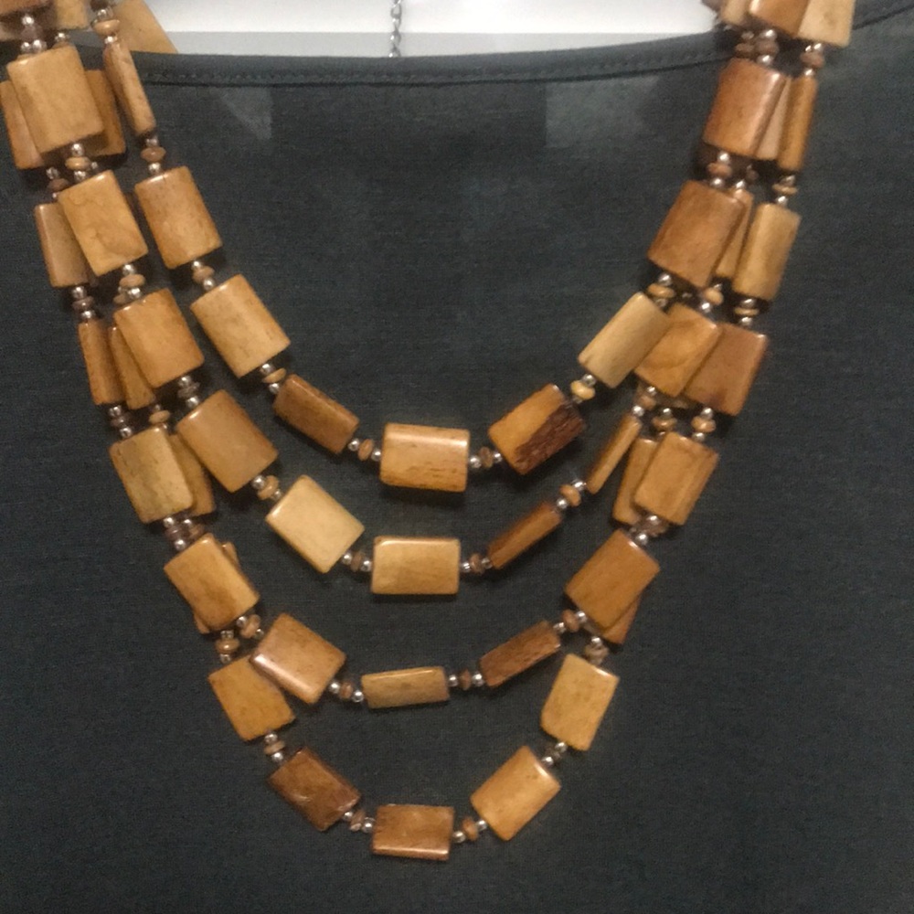 Beaded necklace